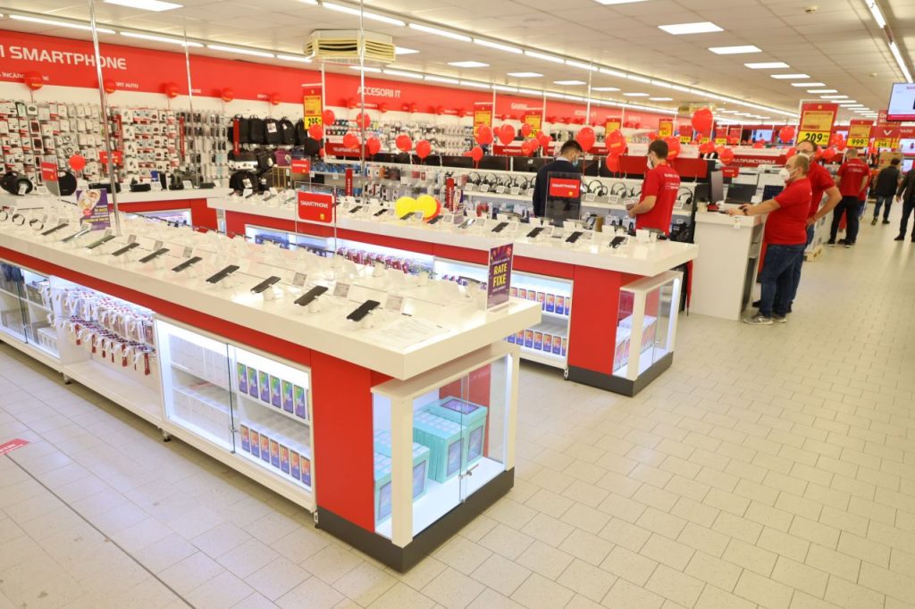 junk Independent bankruptcy Altex deschide un magazin la Brașov, după o investiție de peste 1 milion de  euro